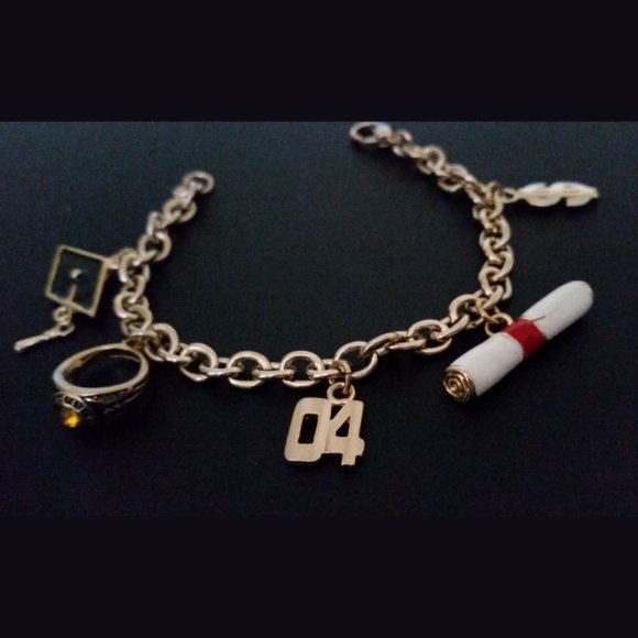 Class of 2004 18k gold finish Charm Bracelet NIP - Picture 2 of 6